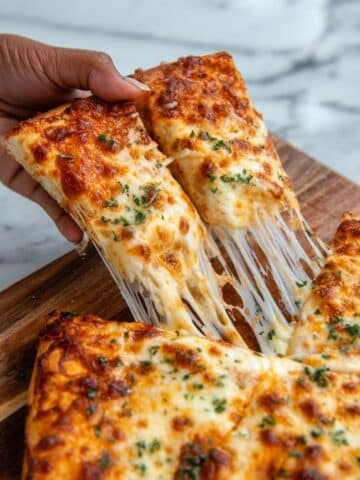 Cheesy Garlic Bread Recipe
