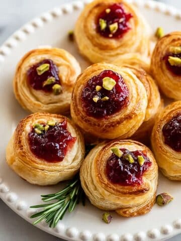 Cranberry Brie Bites Recipe