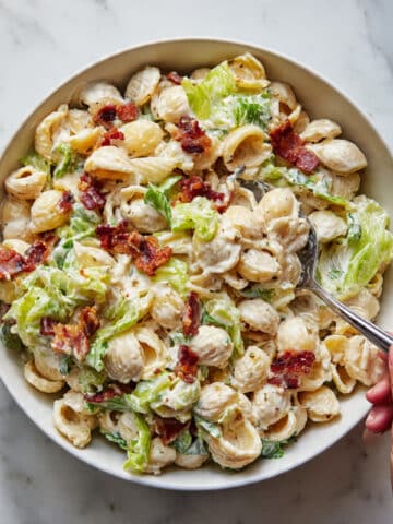 BLT Pasta Salad (Creamy & Crunchy) Recipe