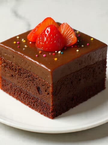 Decadent Swedish Kladdkaka (Chocolate Lava Cake) Recipe