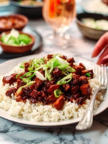 BBQ Chicken and Caramelized Onion Rice Bowls with Tangy White Sauce Recipe