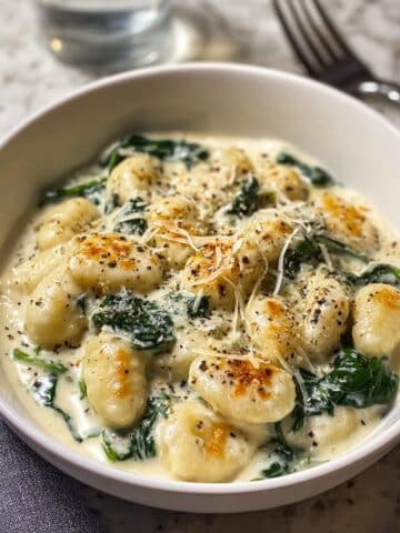 Creamy Chicken and Gnocchi with Spinach and Sun-Dried Tomatoes Recipe