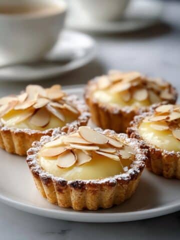 German Bee Sting Tartlets: Sweet Almond & Creamy Vanilla Delight Recipe