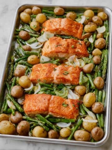 Sheet Pan Lemon Dill Salmon and Asparagus Recipe